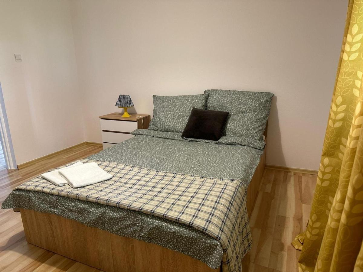 Mirabella House Apartman Rzeszów Kültér fotó