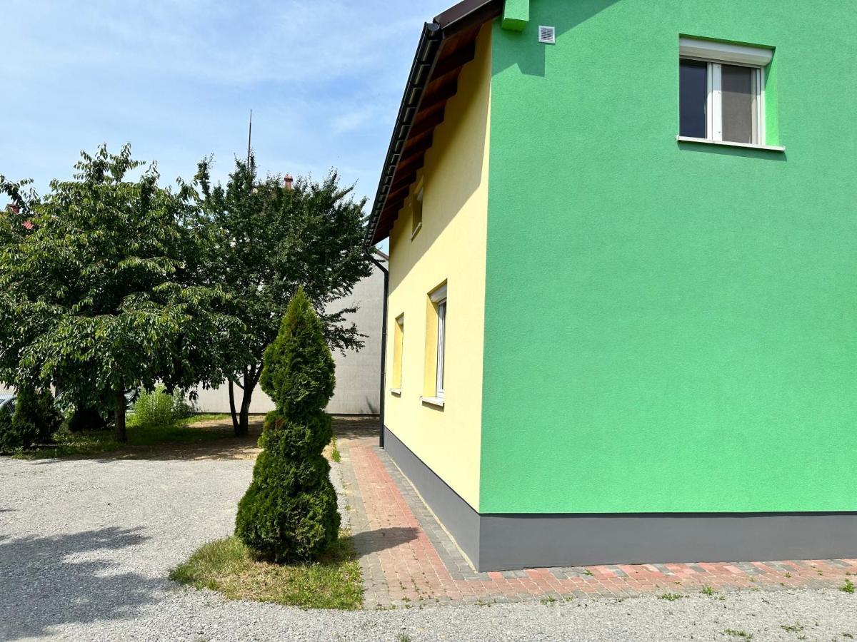 Mirabella House Apartman Rzeszów Kültér fotó