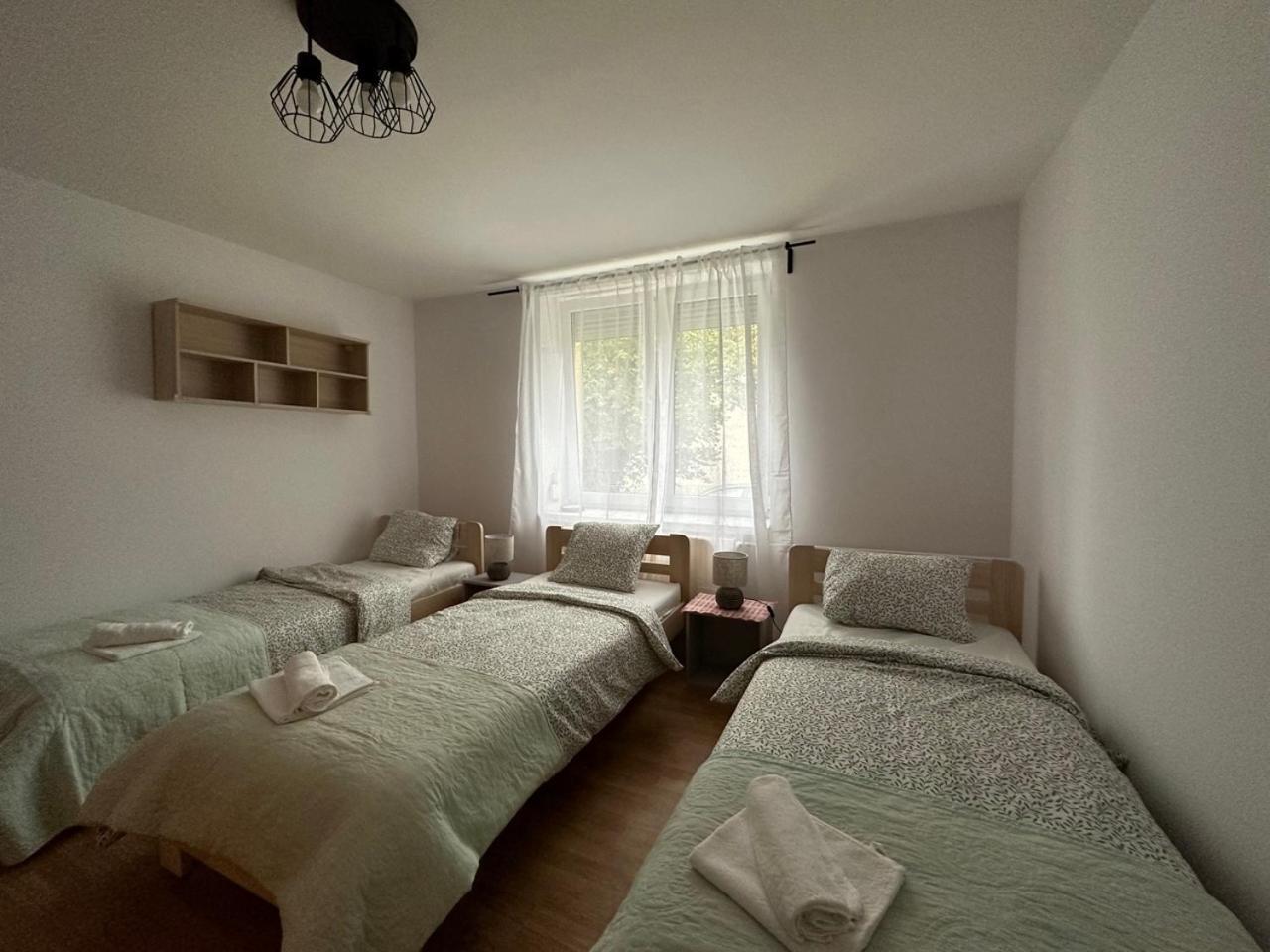 Mirabella House Apartman Rzeszów Kültér fotó