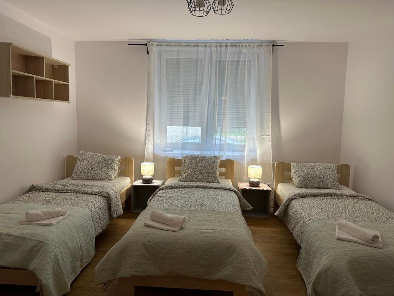 Mirabella House Apartman Rzeszów Kültér fotó